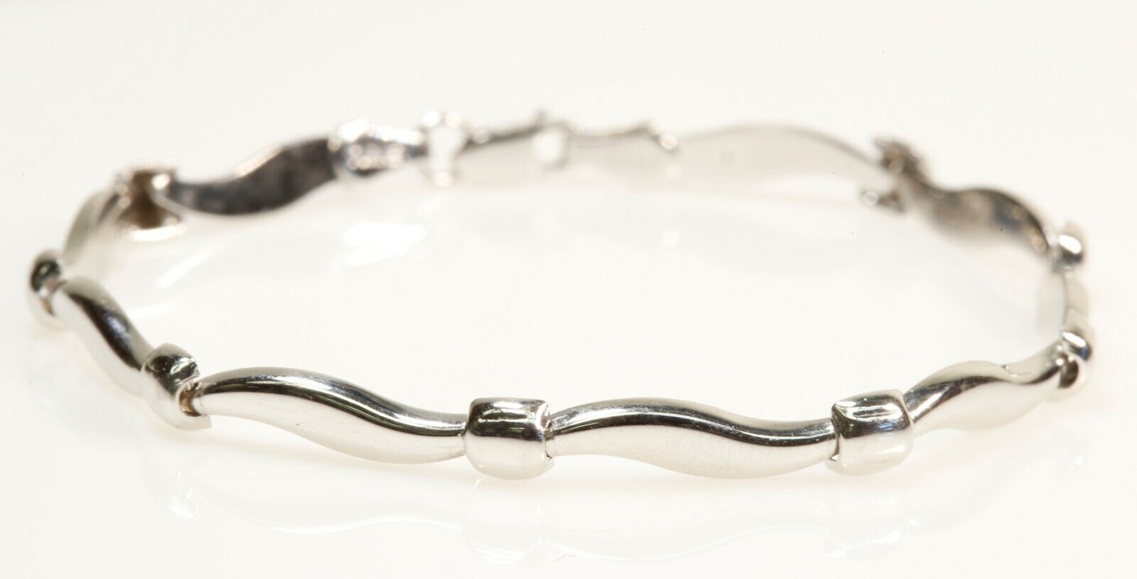 Uno de 50 Long Silver Oval Link Bracelet with Lobster Clasp - Element 79  Contemporary Jewelry