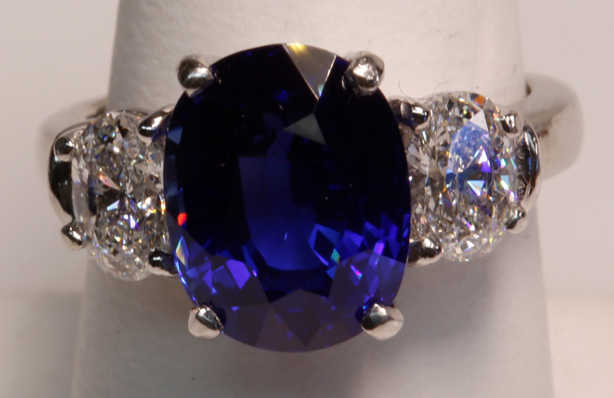 Large Ceylon Sapphire GIA with 1.34 Carat tw Diamonds in Platinum Ring