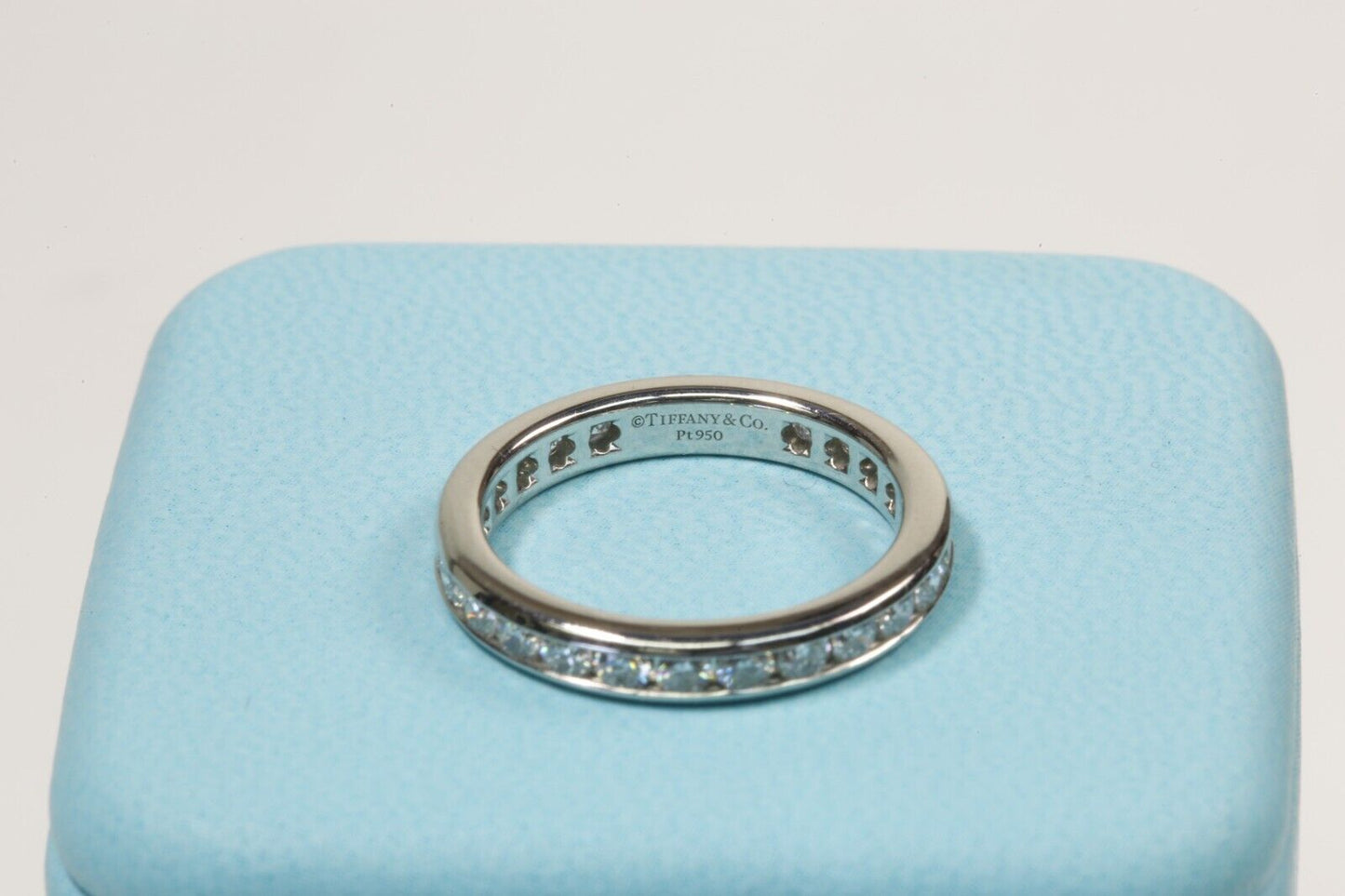 Tiffany & Co. Full Circle Eternity Platinum Band 1.00 Ct. TW 3mm Wide Size 5.5